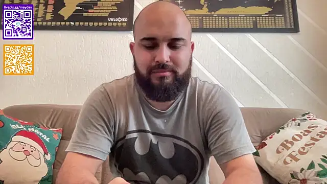 Snapshot of mayday2025m chatting on 01-10-26, 05:15 mayday2025m online show from 01-10-26, 05:15