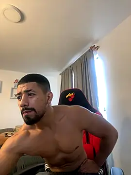 Ezzio Scolaro online show from 10-22-25, 12:05