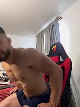 Ezzio Scolaro online show from 11-22-25, 12:37