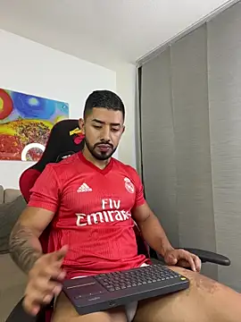 Snapshot of Ezzio_Scolaro chatting on 07-18-26, 12:26 Ezzio Scolaro online show from 07-18-26, 12:26