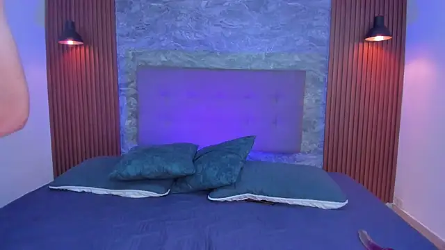 Sam Clark online show from 10-07-25, 03:47