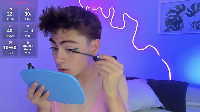 Sam Clark online show from 11-29-25, 04:37