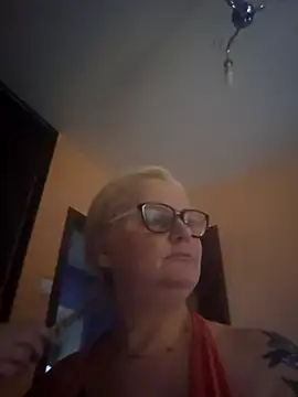 Snapshot of NieMaJazdyBezGwiazdy7883 chatting on 10-26-25, 12:11 NieMaJazdyBezGwiazdy7883 online show from 10-26-25, 12:11