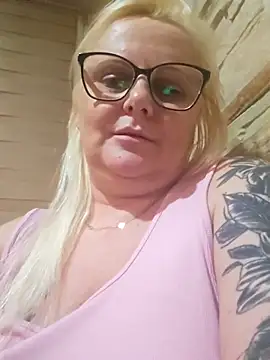 Snapshot of NieMaJazdyBezGwiazdy7883 chatting on 10-31-25, 04:30 NieMaJazdyBezGwiazdy7883 online show from 10-31-25, 04:30