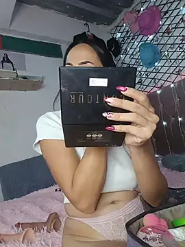 sexy butterfly 1 online show from 10-23-25, 11:14