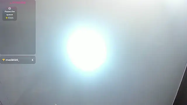 Snapshot of daenerysxxx chatting on 12-20-25, 04:19 daenerysxxx online show from 12-20-25, 04:19