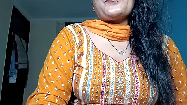 horny milf couple online show from 04-20-26, 05:26