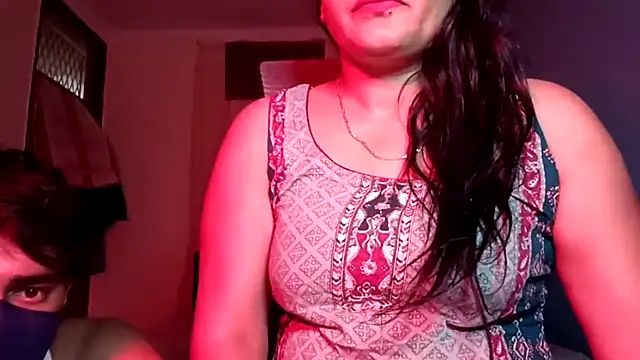 Snapshot of horny_milf_couple chatting on 04-26-26, 10:57 horny milf couple online show from 04-26-26, 10:57
