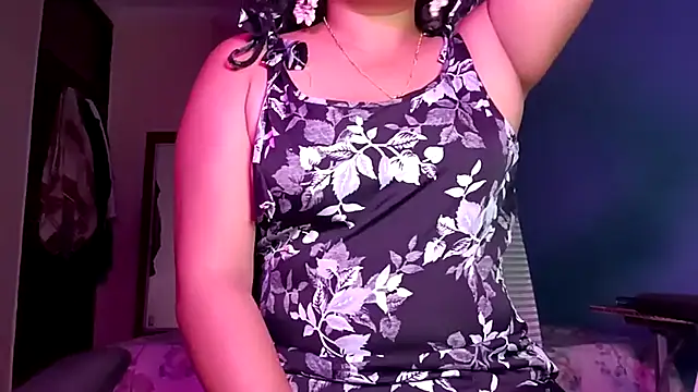 Snapshot of horny_milf_couple chatting on 05-11-26, 07:11 horny milf couple online show from 05-11-26, 07:11