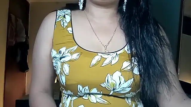 Snapshot of horny_milf_couple chatting on 06-13-26, 07:45 horny milf couple online show from 06-13-26, 07:45