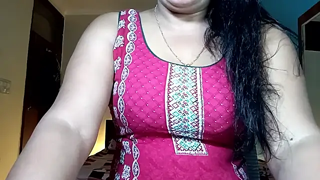 Snapshot of horny_milf_couple chatting on 06-18-26, 08:02 horny milf couple online show from 06-18-26, 08:02