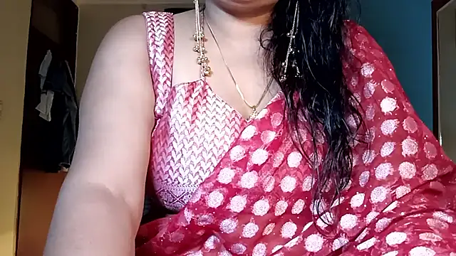 Snapshot of horny_milf_couple chatting on 06-28-26, 07:31 horny milf couple online show from 06-28-26, 07:31