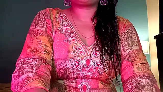 Snapshot of horny_milf_couple chatting on 07-16-26, 04:46 horny milf couple online show from 07-16-26, 04:46