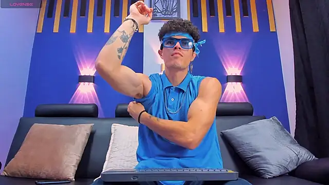 imsammytop online show from 10-22-25, 11:32