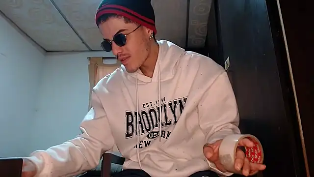 Snapshot of imsammytop chatting on 03-21-26, 12:10 imsammytop online show from 03-21-26, 12:10