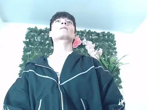 Snapshot of alex_russo__ chatting on 10-30-25, 04:08 alex russo online show from 10-30-25, 04:08