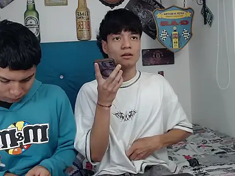 Snapshot of alex_russo__ chatting on 03-17-26, 11:19 alex russo online show from 03-17-26, 11:19