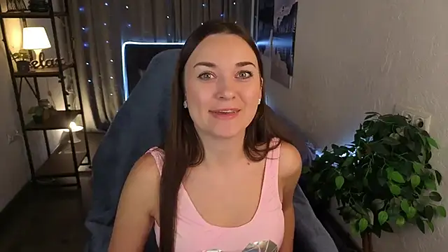 Madison Golden online show from 11-19-25, 06:46