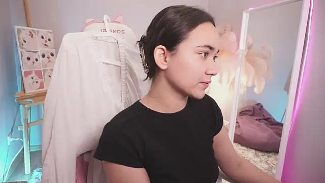 Snapshot of ShadowLotus_ chatting on 10-30-25, 06:04 ShadowLotus online show from 10-30-25, 06:04