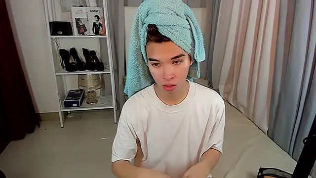 Yourdreamgoddess online show from 01-12-26, 04:34