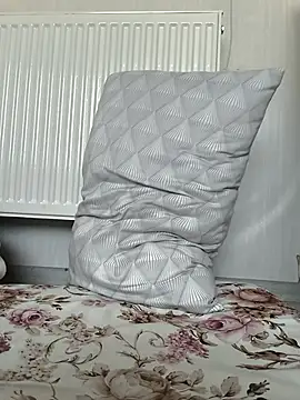 Snapshot of Sert_erkek21_ysm chatting on 12-22-25, 01:08 Sert erkek21 ysm online show from 12-22-25, 01:08