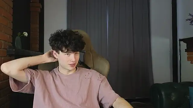 Cute Mike online show from 04-23-26, 11:31