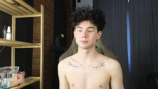 Cute Mike online show from 04-24-26, 08:28