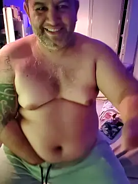 Snapshot of Zsoltzsolti23 chatting on 11-25-25, 10:26 Zsoltzsolti23 online show from 11-25-25, 10:26