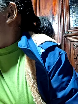 miomio-12 online show from 11-22-25, 03:00