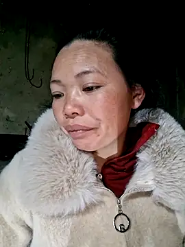 miomio-12 online show from 02-13-26, 03:19