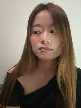 Snapshot of qingzi1218 chatting on 10-04-25, 11:30 qingzi1218 online show from 10-04-25, 11:30