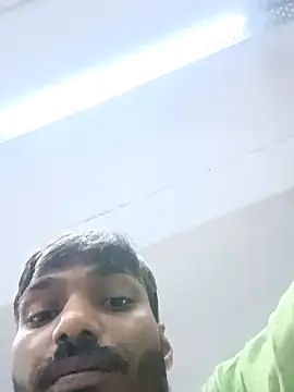 Snapshot of shohrab_hot chatting on 12-13-25, 07:53 shohrab hot online show from 12-13-25, 07:53