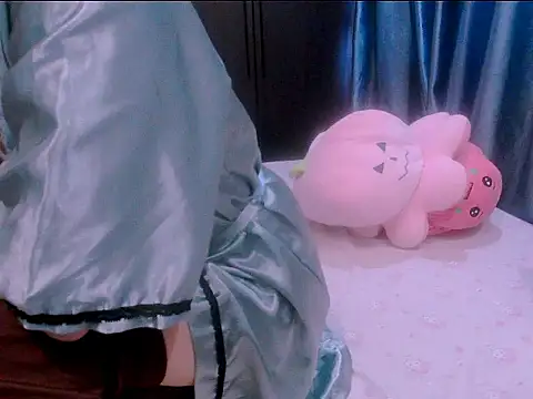 Snapshot of ravy_kim chatting on 11-20-25, 04:45 ravy kim online show from 11-20-25, 04:45