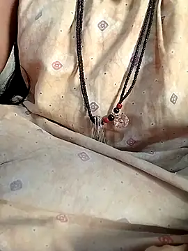 Snapshot of lasyalovely123456 chatting on 10-23-25, 10:14 lasyalovely123456 online show from 10-23-25, 10:14