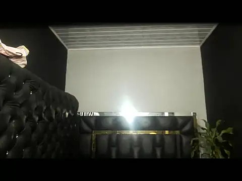 monserrath bitch naughty online show from 10-11-25, 07:45