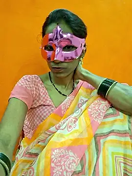 Snapshot of sexy_cpl_mh12 chatting on 01-13-26, 05:02 sexy cpl mh12 online show from 01-13-26, 05:02