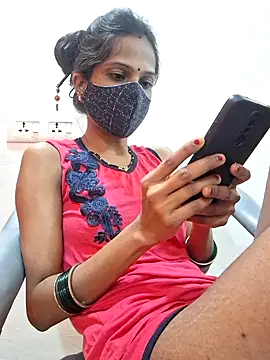 Snapshot of sexy_cpl_mh12 chatting on 01-17-26, 05:56 sexy cpl mh12 online show from 01-17-26, 05:56