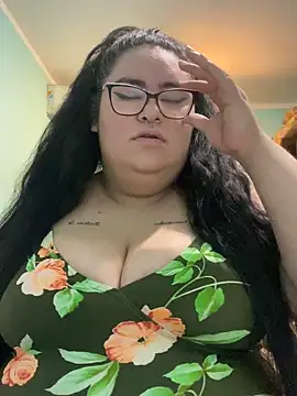 gothlove666 online show from 10-09-25, 02:04