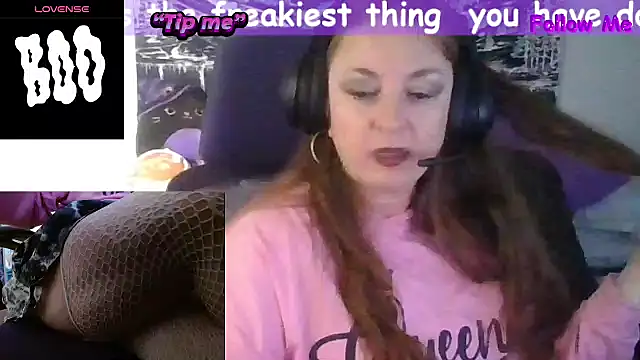 SuzieReigns1 online show from 10-10-25, 08:30