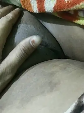 Snapshot of ROSHANI_234 chatting on 10-20-25, 06:08 ROSHANI 234 online show from 10-20-25, 06:08