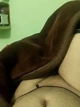 Snapshot of ROSHANI_234 chatting on 03-10-26, 09:42 ROSHANI 234 online show from 03-10-26, 09:42