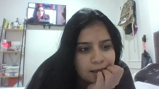 Snapshot of AbbyHott02 chatting on 10-04-25, 06:50 AbbyHott02 online show from 10-04-25, 06:50
