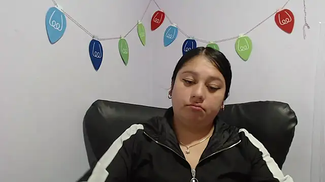 Snapshot of KOREN_JALAA chatting on 01-05-25, 06:35 KOREN JALAA online show from 01-05-25, 06:35