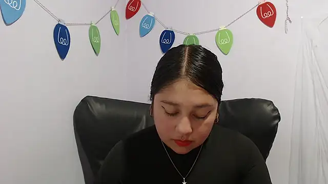 Snapshot of KOREN_JALAA chatting on 01-06-25, 09:32 KOREN JALAA online show from 01-06-25, 09:32