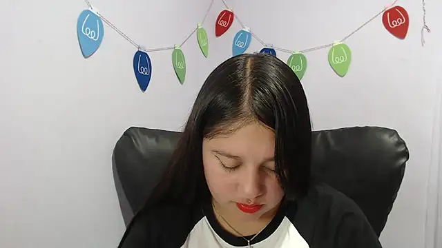 Snapshot of KOREN_JALAA chatting on 01-07-25, 06:56 KOREN JALAA online show from 01-07-25, 06:56