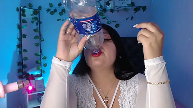 Snapshot of KOREN_JALAA chatting on 02-08-25, 11:02 KOREN JALAA online show from 02-08-25, 11:02