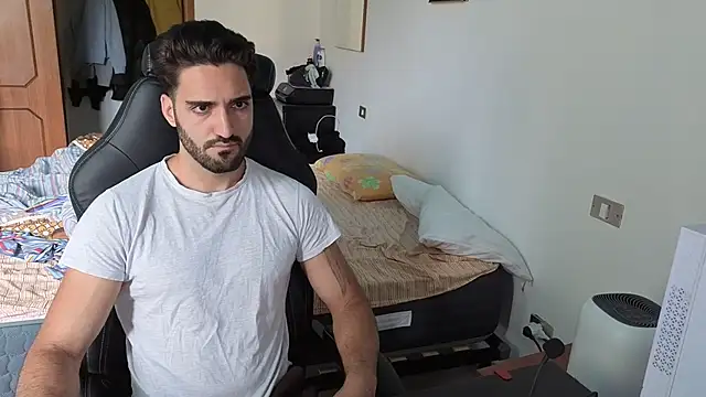 Al3xox02 online show from 05-14-26, 09:16