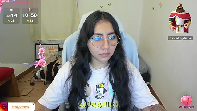 LoveLyy- online show from 11-20-25, 01:44