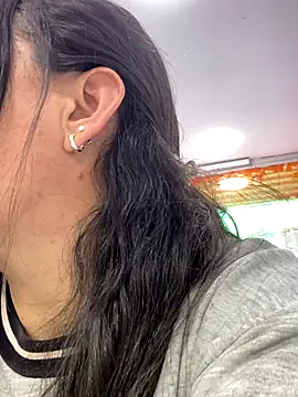 Snapshot of Stefany_Bam chatting on 12-05-25, 04:25 Stefany Bam online show from 12-05-25, 04:25