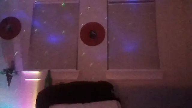 Snapshot of nvthvn555 chatting on 11-15-25, 05:16 nvthvn555 online show from 11-15-25, 05:16